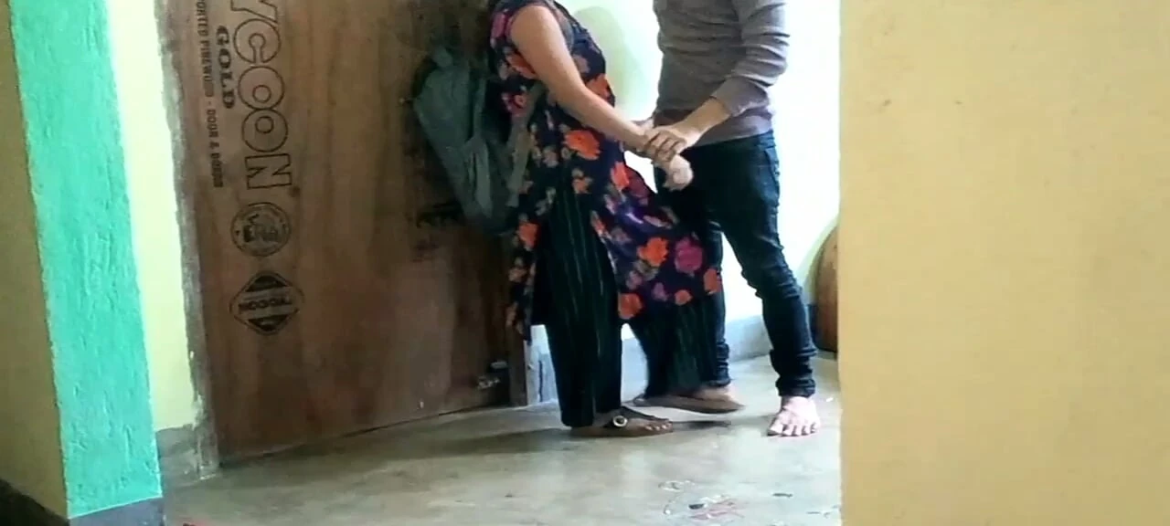 Girl in tuition real video with her friend